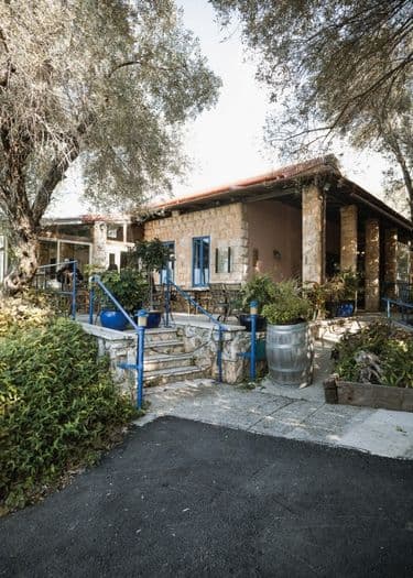 מסעדת אדלינה, כברי